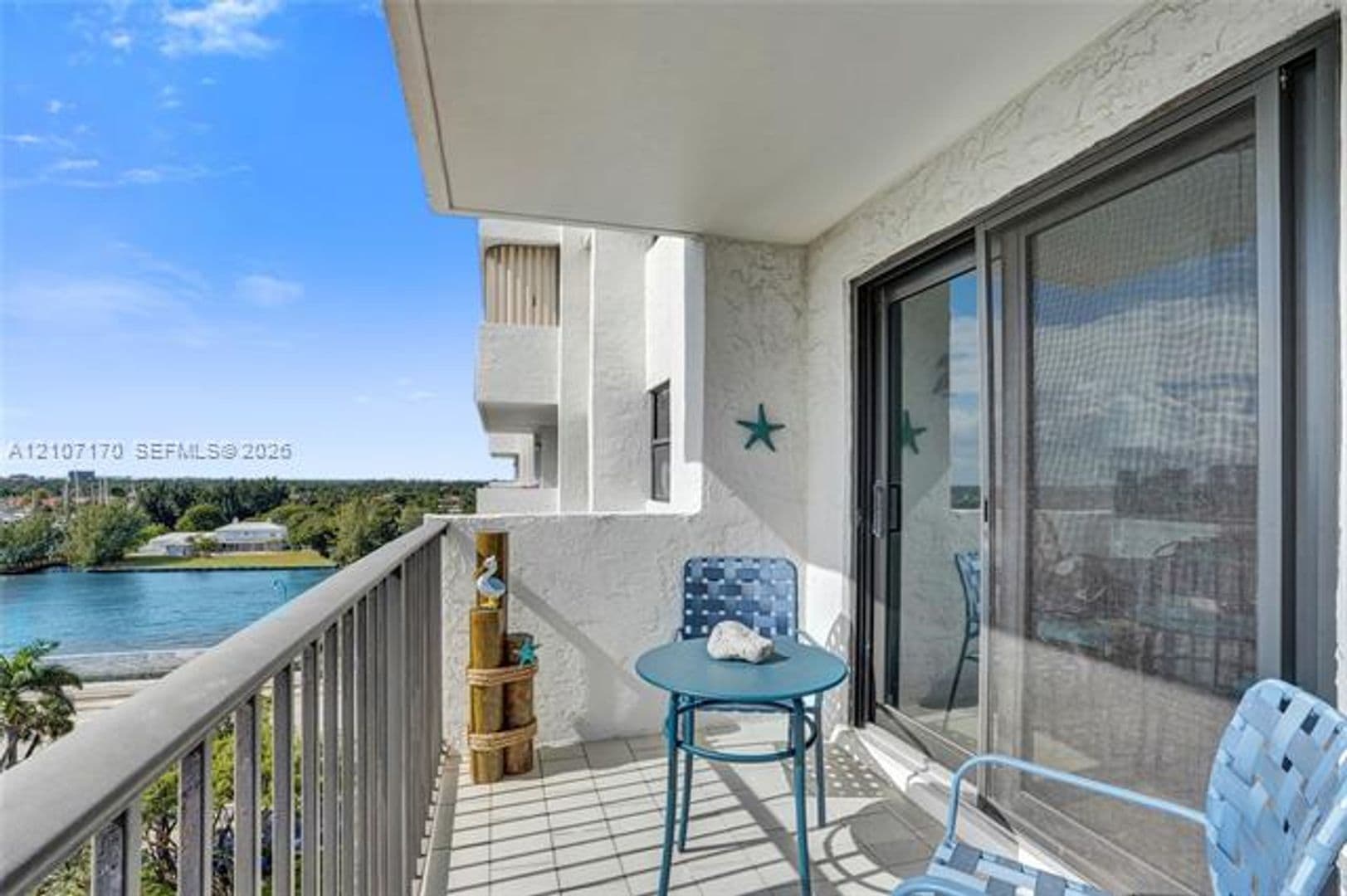 Hollywood Condo: 1201 S Ocean Dr cu-908S