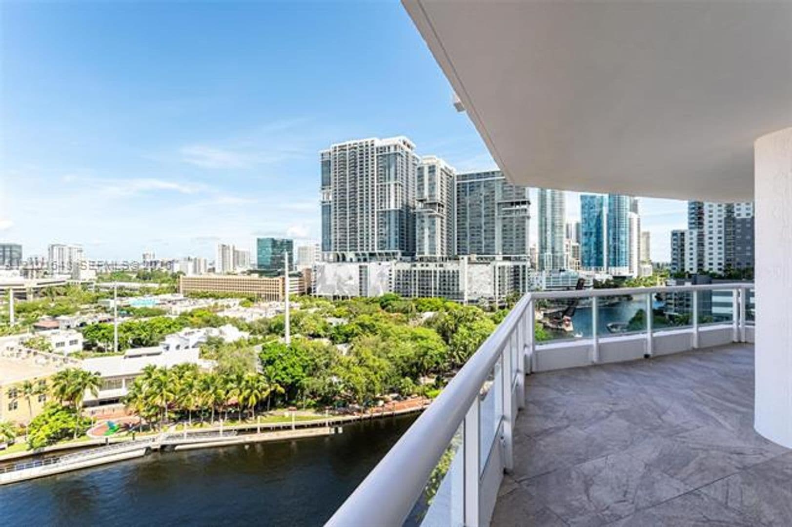 Fort Lauderdale Condo: 401 SW 4th Ave cu-1407