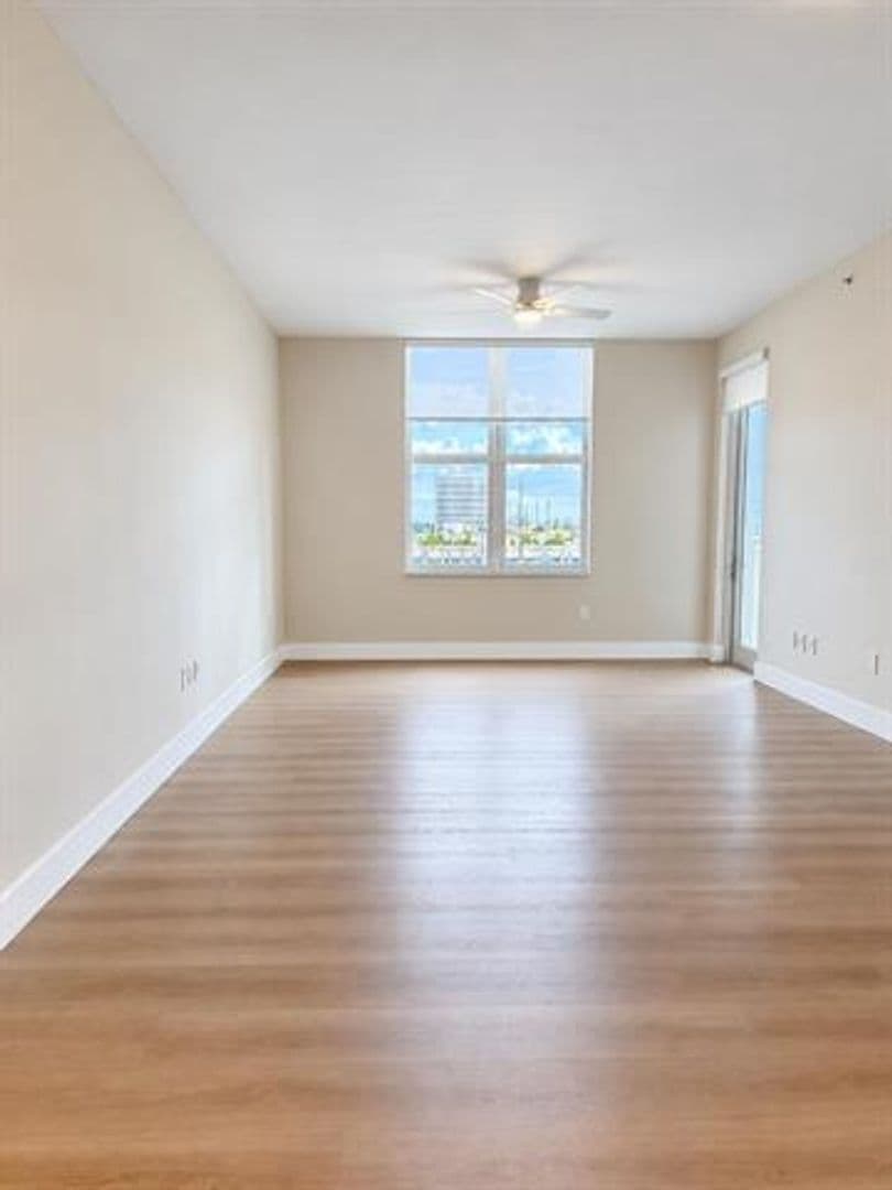 Fort Lauderdale Condo: 511 SE 5th Ave cu-607
