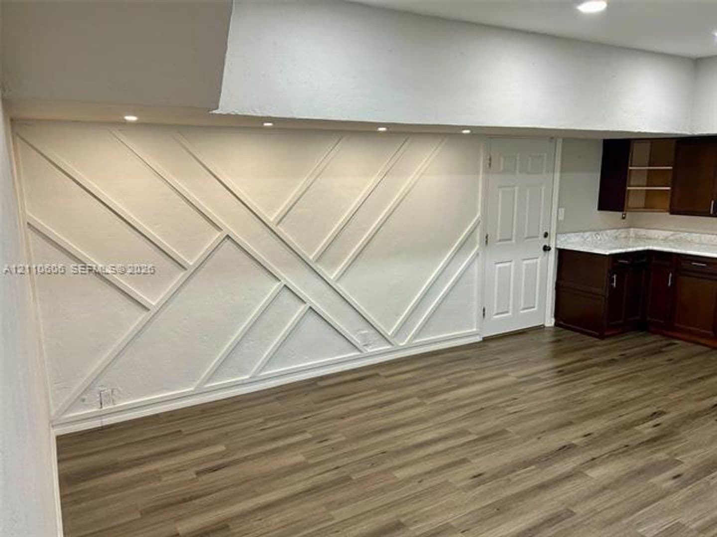 Davie House: 14200 Oak Ridge Dr # 14200