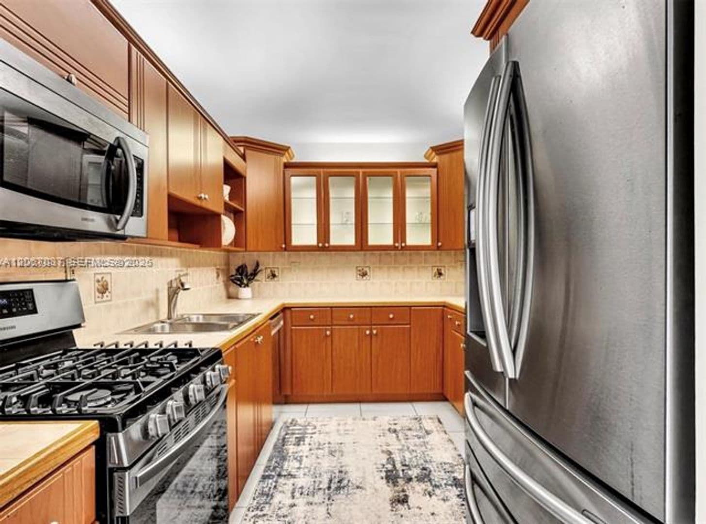 Hallandale Beach Condo: 3140 S Ocean Dr cu-206