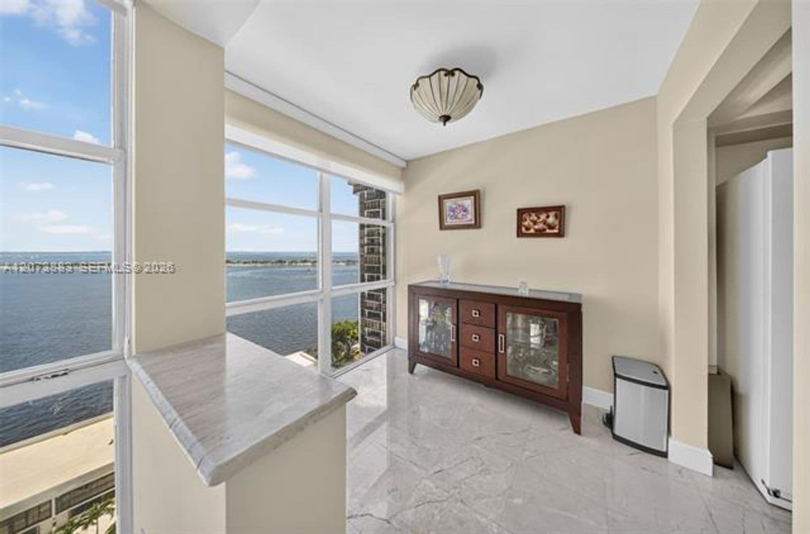 Miami Condo: 1915 Brickell Ave cu-C1607