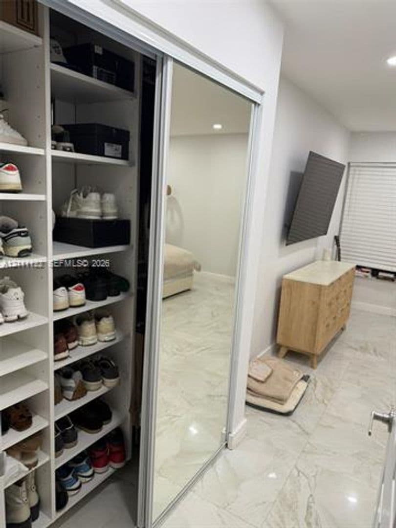 Hollywood Townhome: 5020 Sheridan St th 2