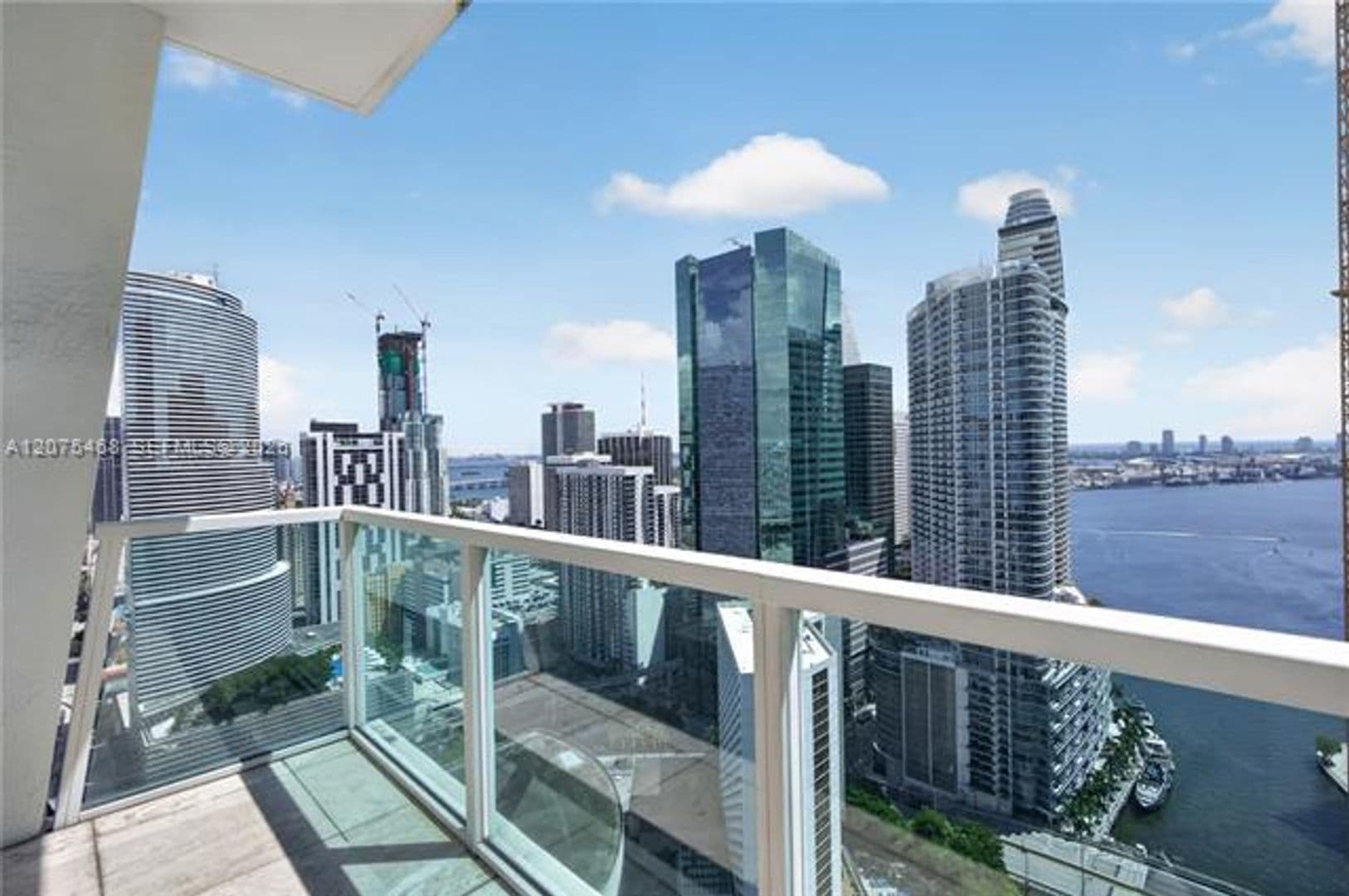 Miami Condo: 31 SE 5th St cu-4212