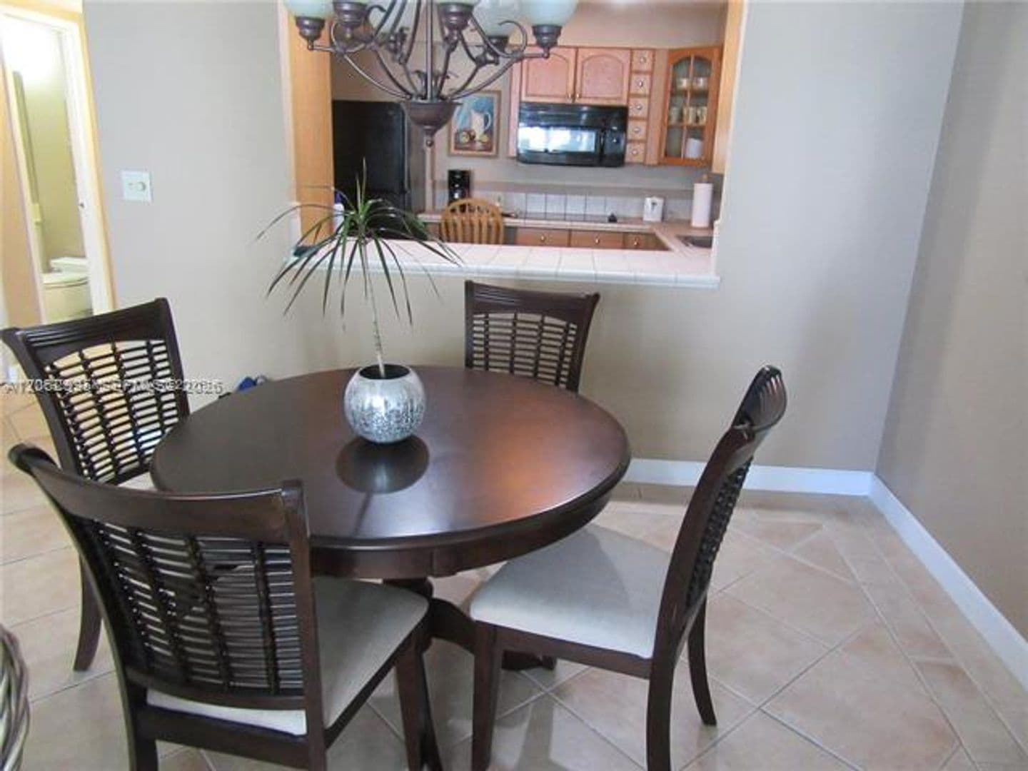Miami Beach Condo: 5701 Collins Ave cu-919