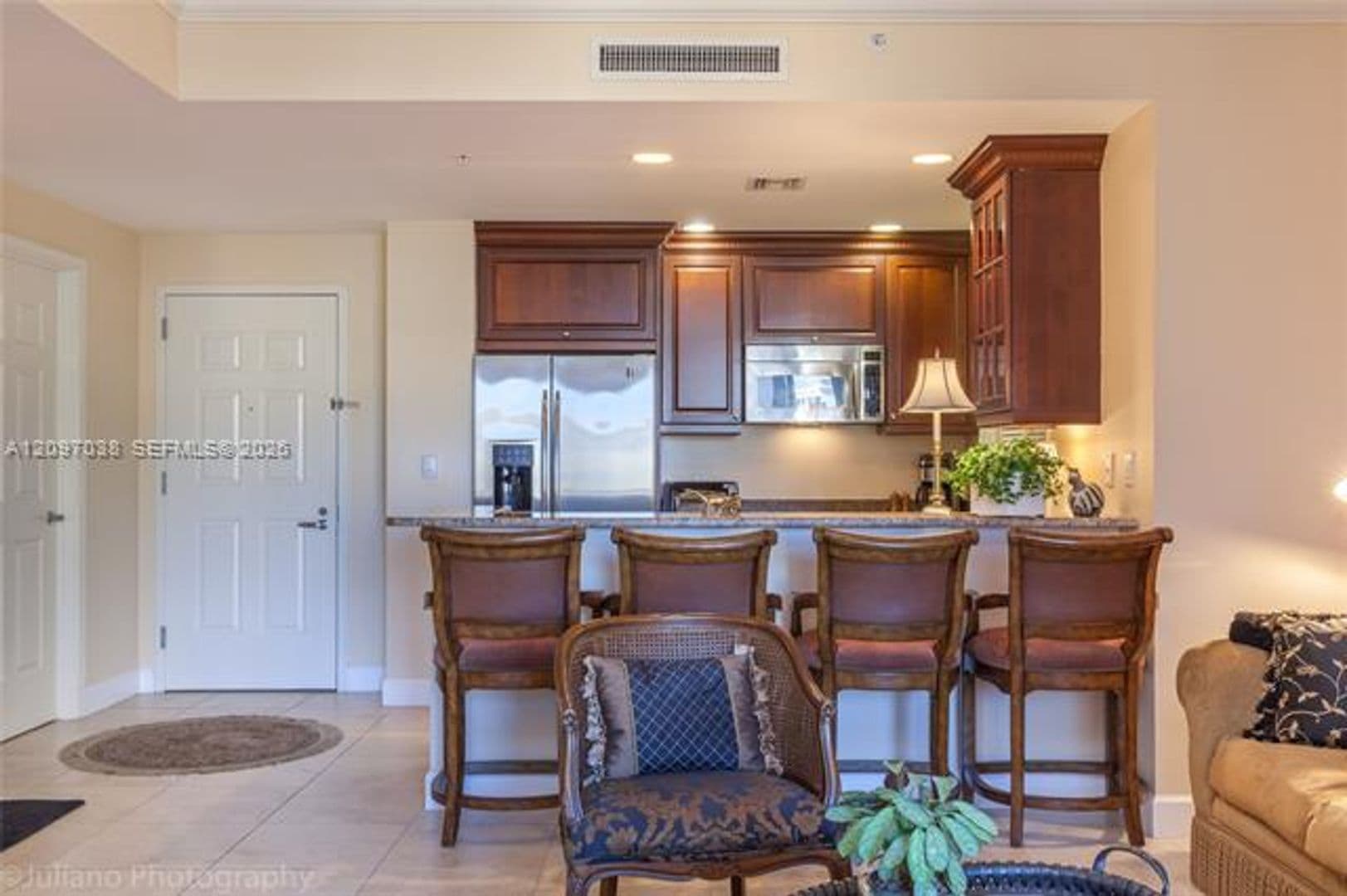 Coral Gables Condo: 100 Andalusia Ave cu-609