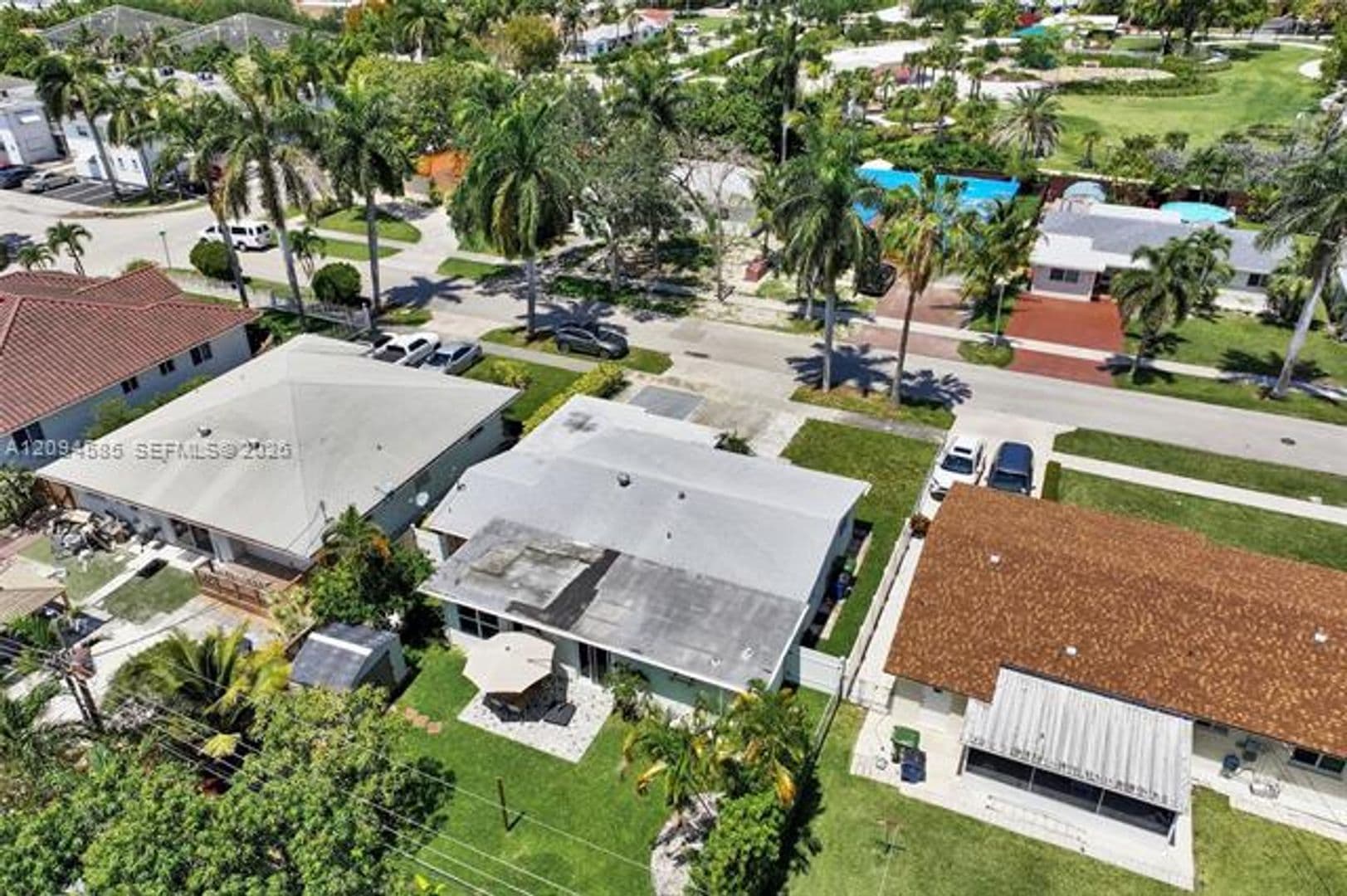 Hallandale Beach House: 814 NE 4th St # 0