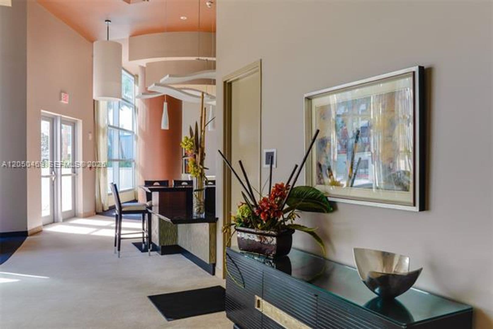 Hollywood Condo: 3101 S Ocean Dr cu-404