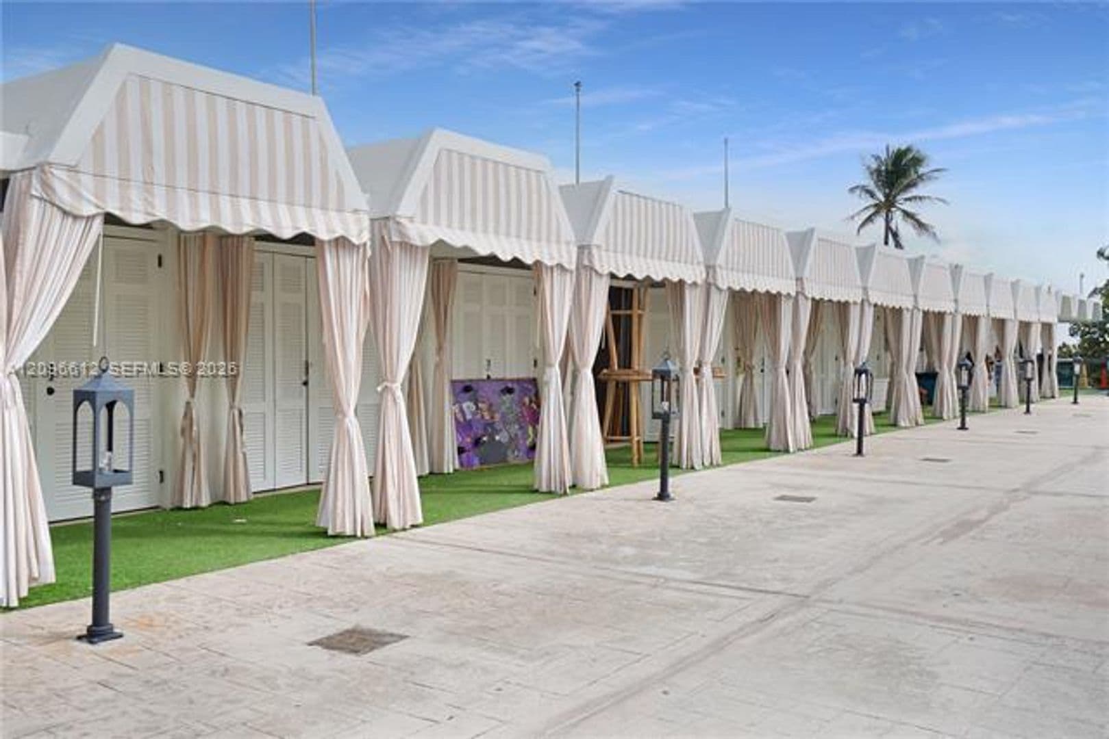 Miami Beach Condo: 5101 Collins Ave cu-11R