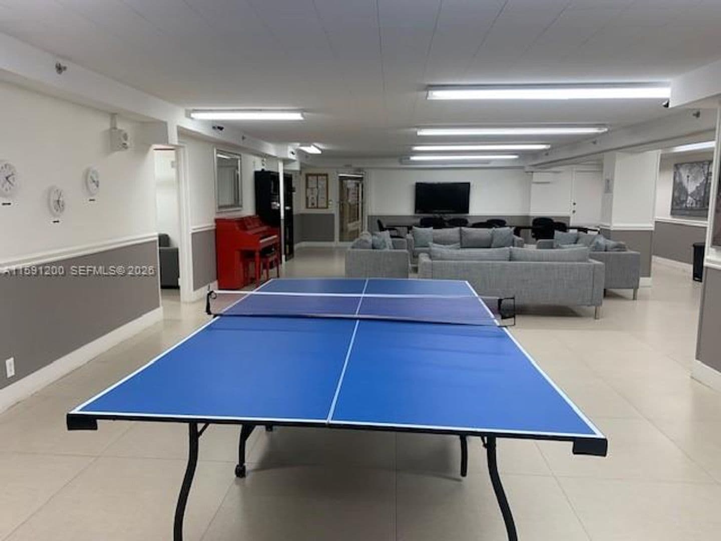 Miami Beach Condo: 100 Lincoln Rd cu-1434