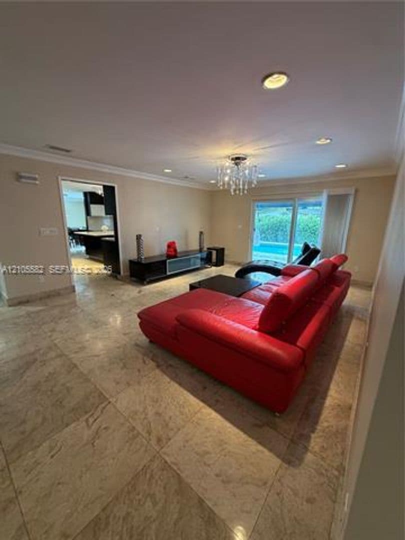 Miami House: 2215 NE 204th St # 2215
