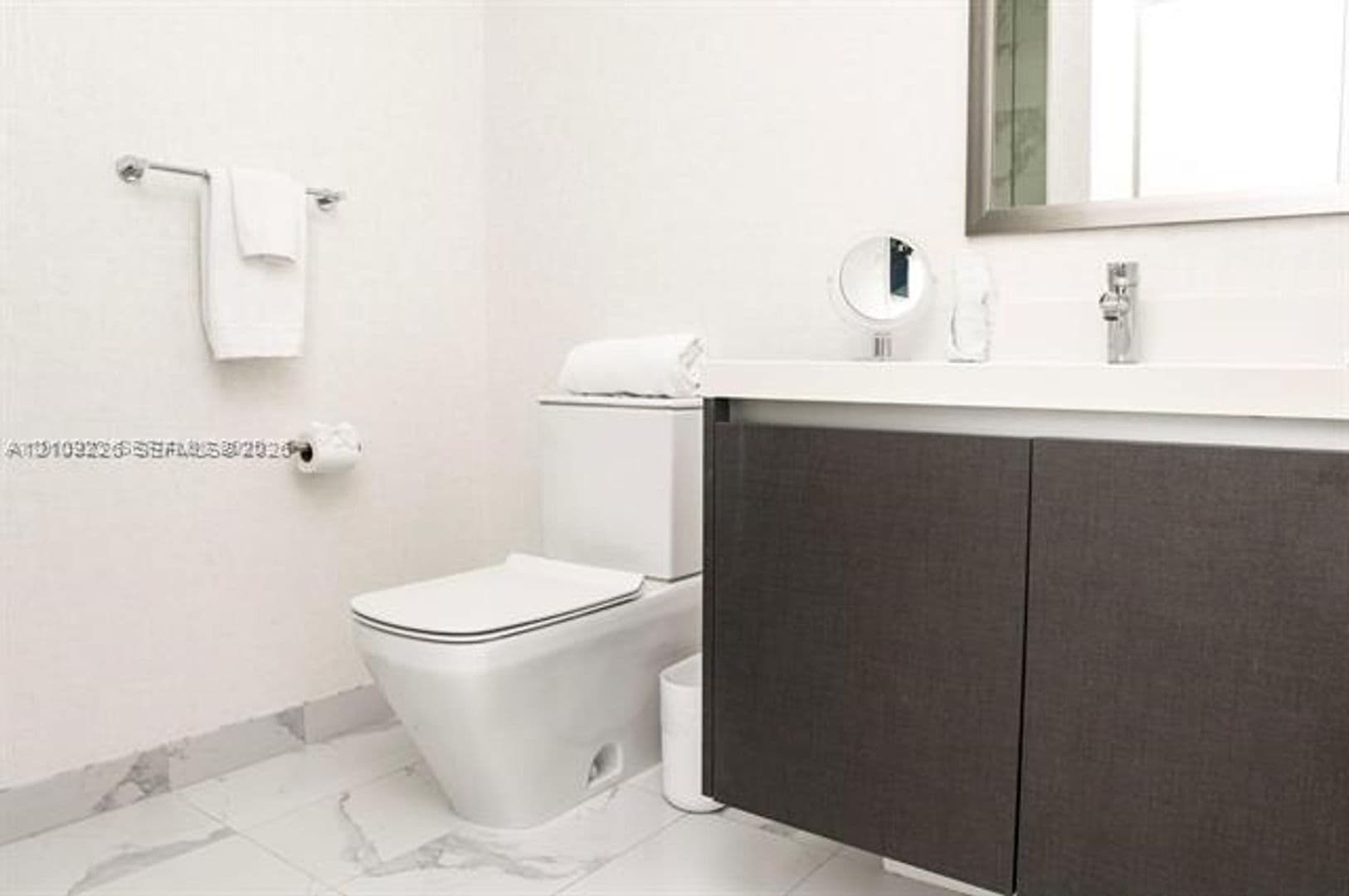 Miami Condo: 851 NE 1st Ave cu-1811