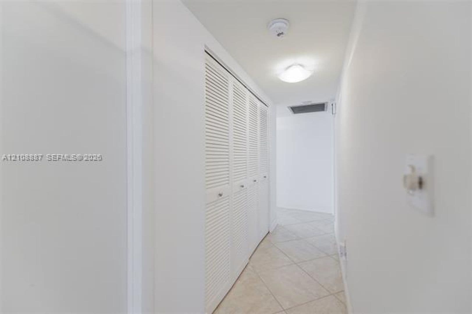 Hallandale Beach Condo: 1950 S Ocean Dr cu-18Q