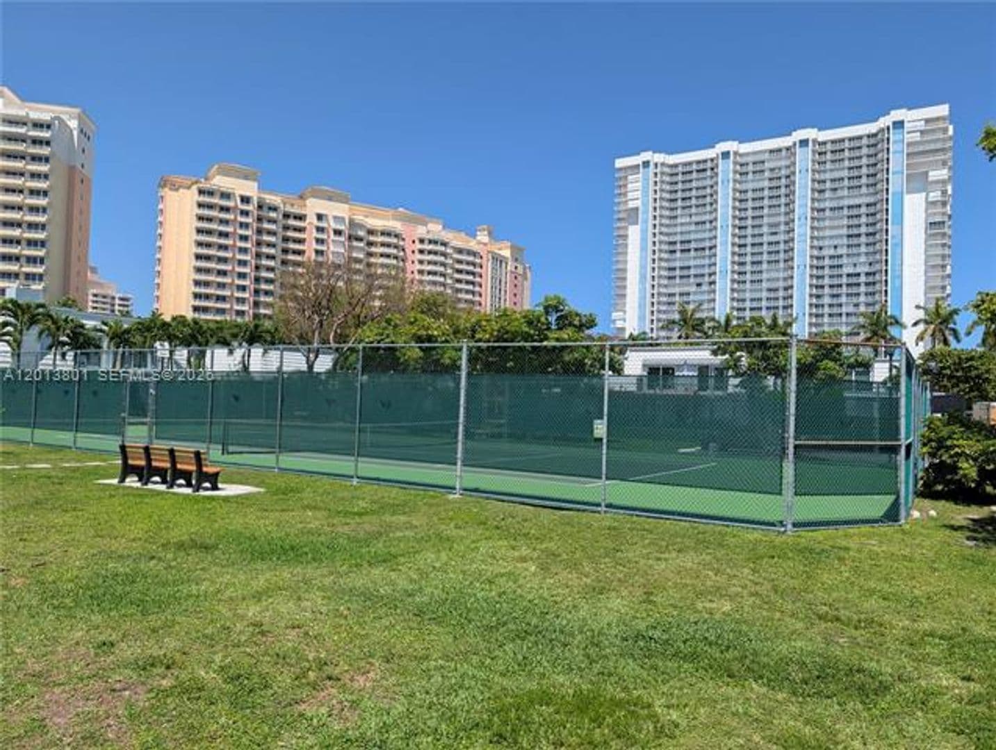 Key Biscayne Condo: 210 Sea View Dr cu-405