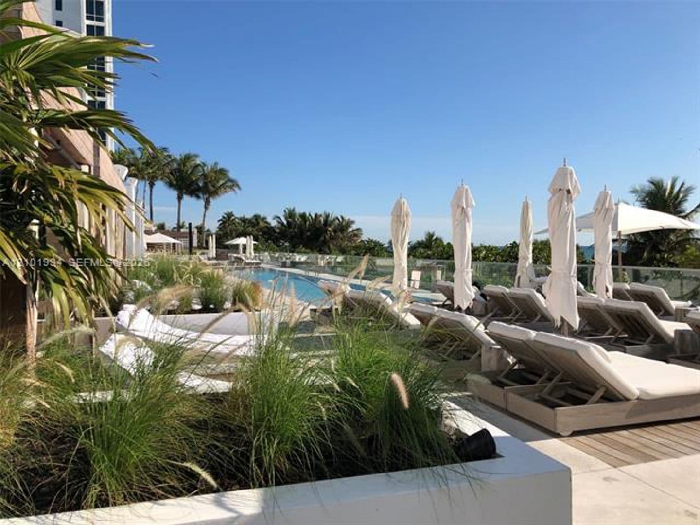 Miami Beach Condo: 2301 Collins Av cu-737