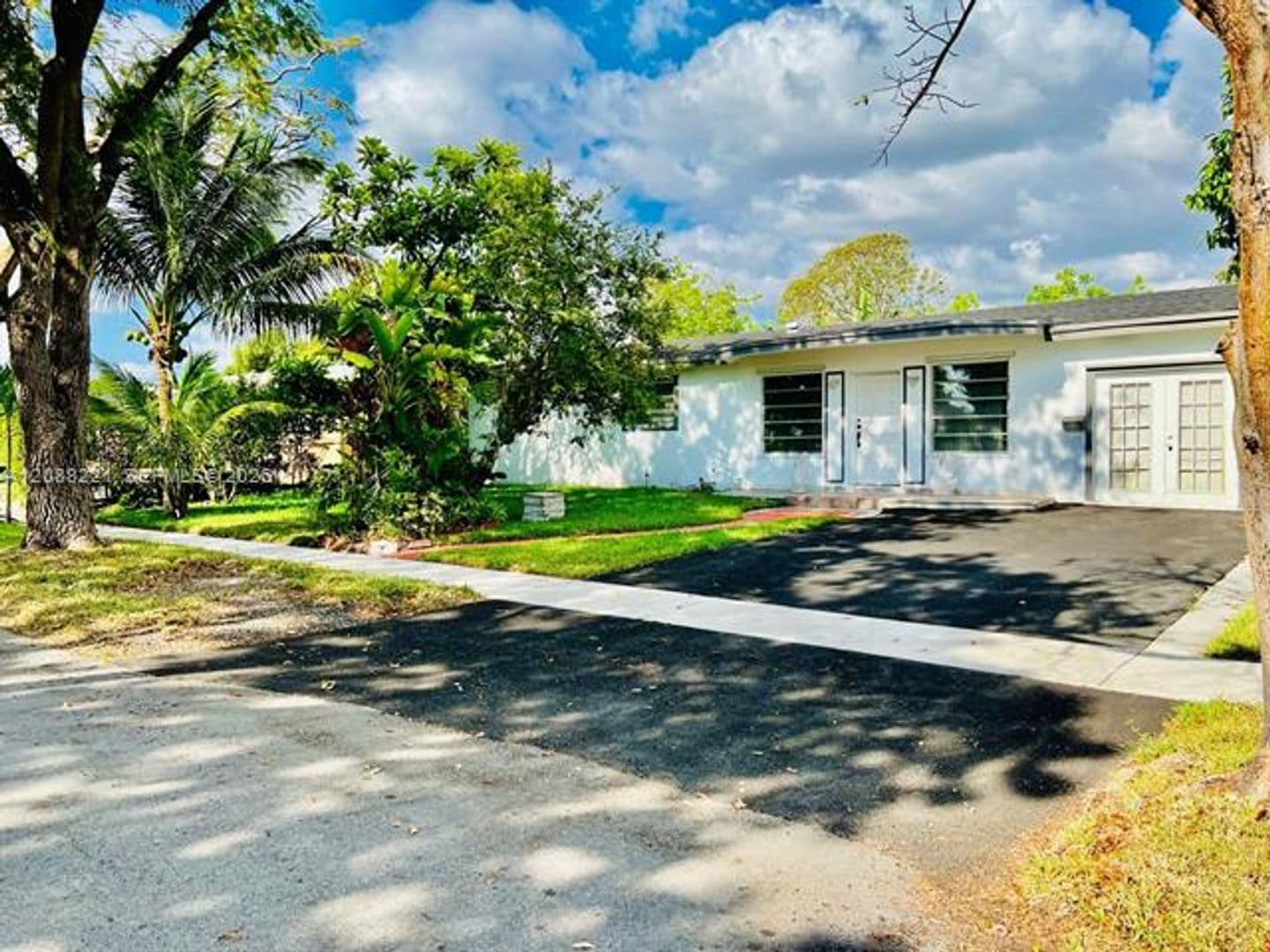 North Miami Beach House: 18320 NE 7th Ct # 18320