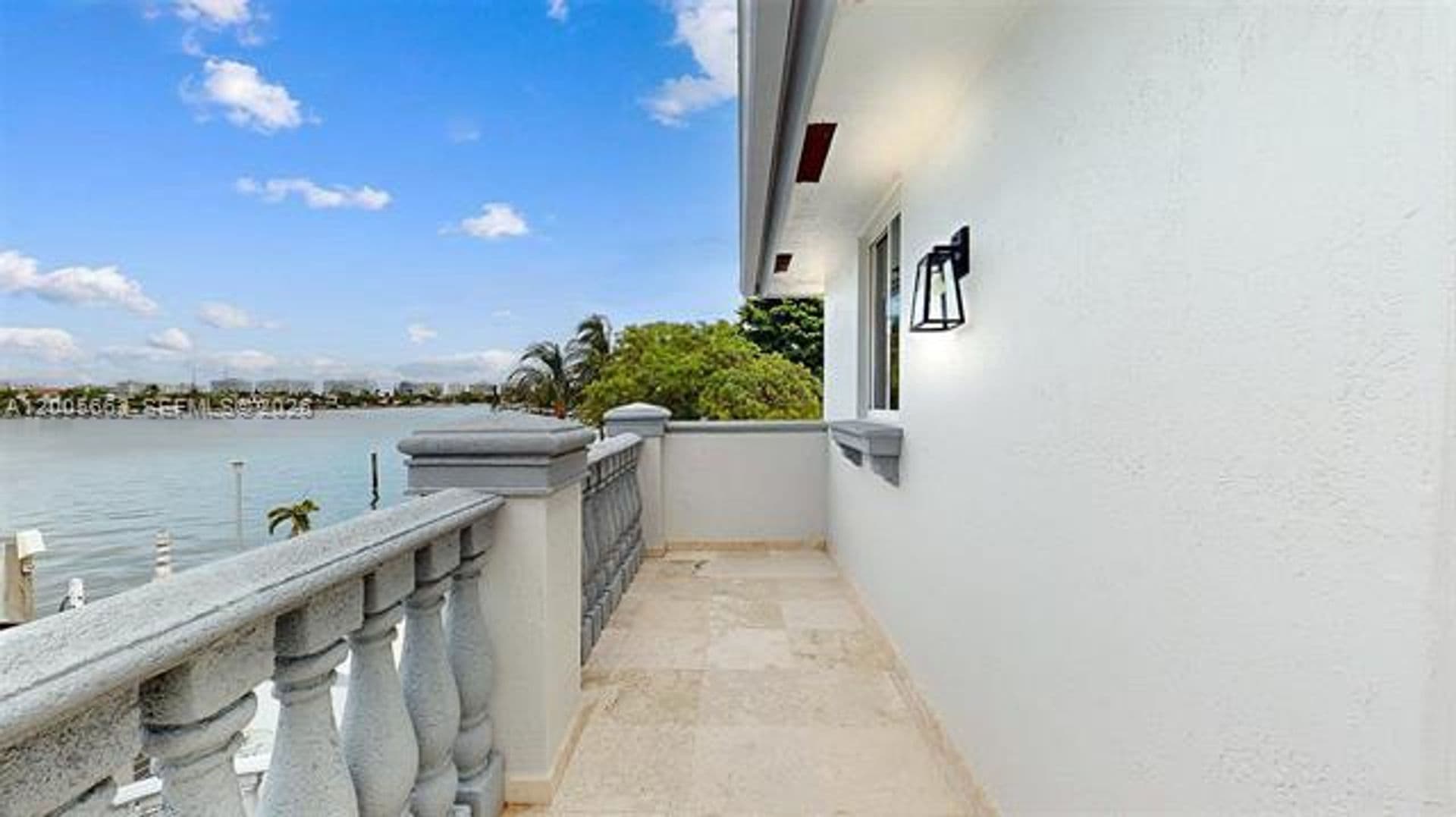 Miami Beach House: 1131 Stillwater Dr # 1131
