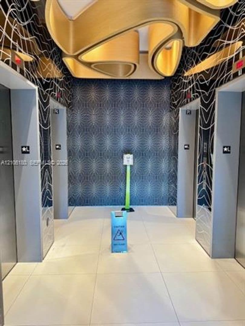 Miami Condo: 501 NE 31st St cu-802