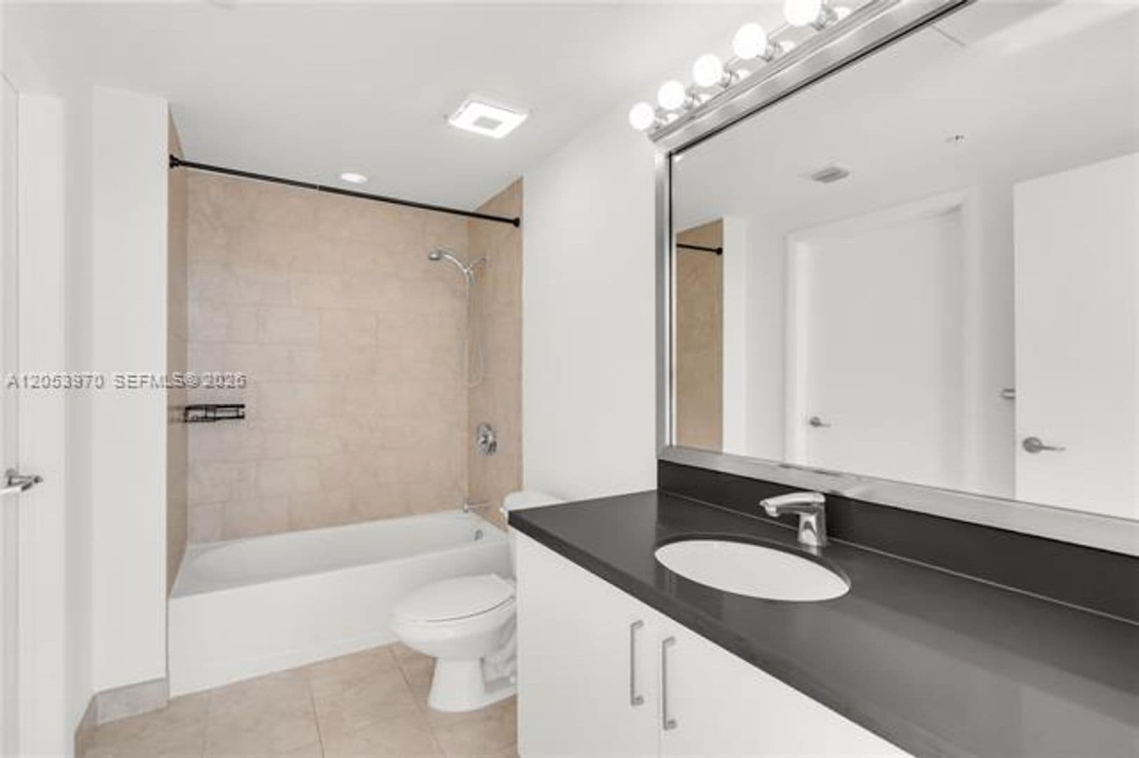 Miami Condo: 90 SW 3rd St cu-4403