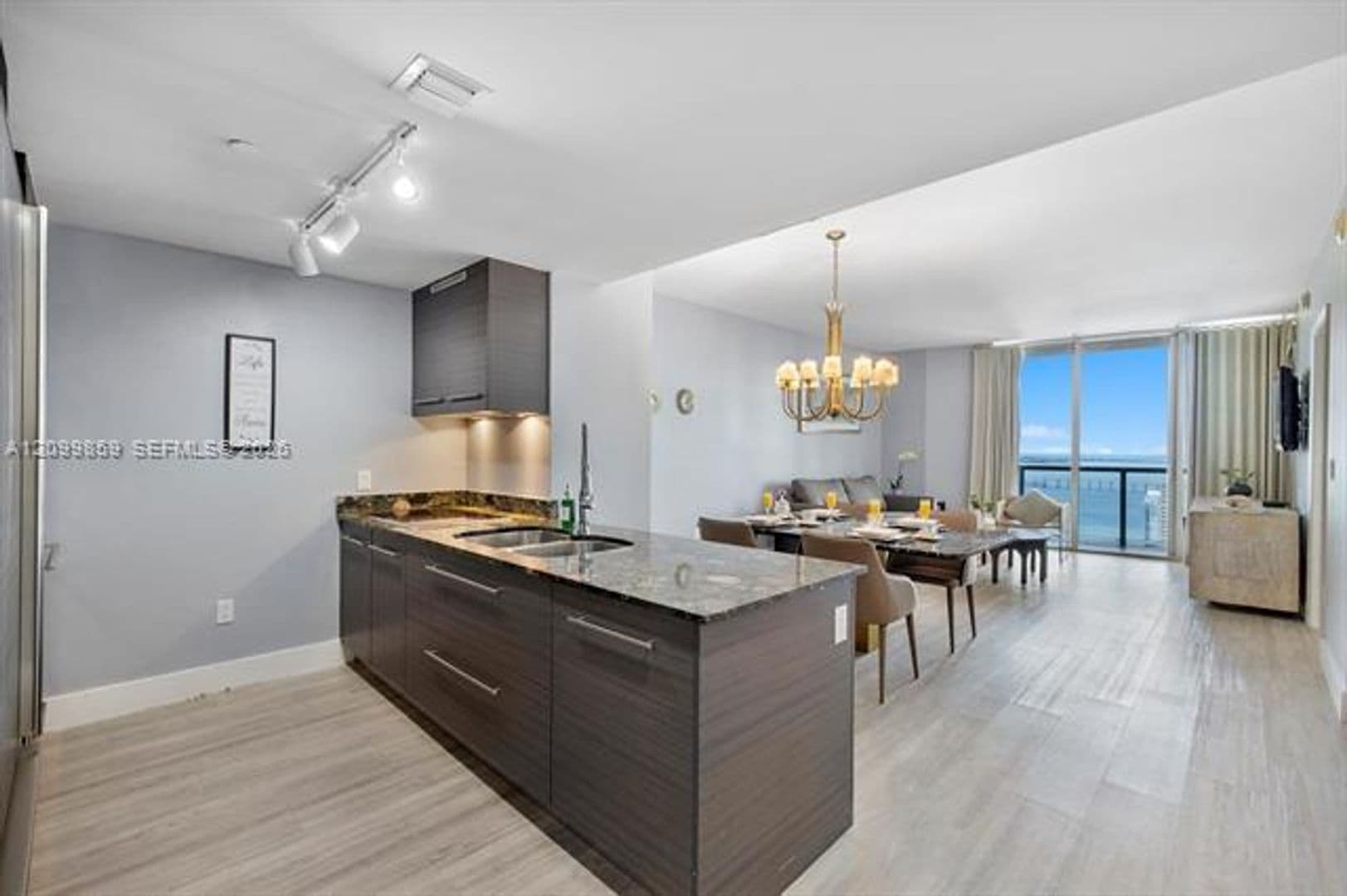 Miami Condo: 485 Brickell Ave cu-4309