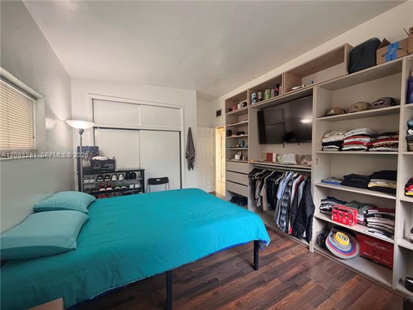 North Miami Beach House: 19091 NE 20th Ct # 19091