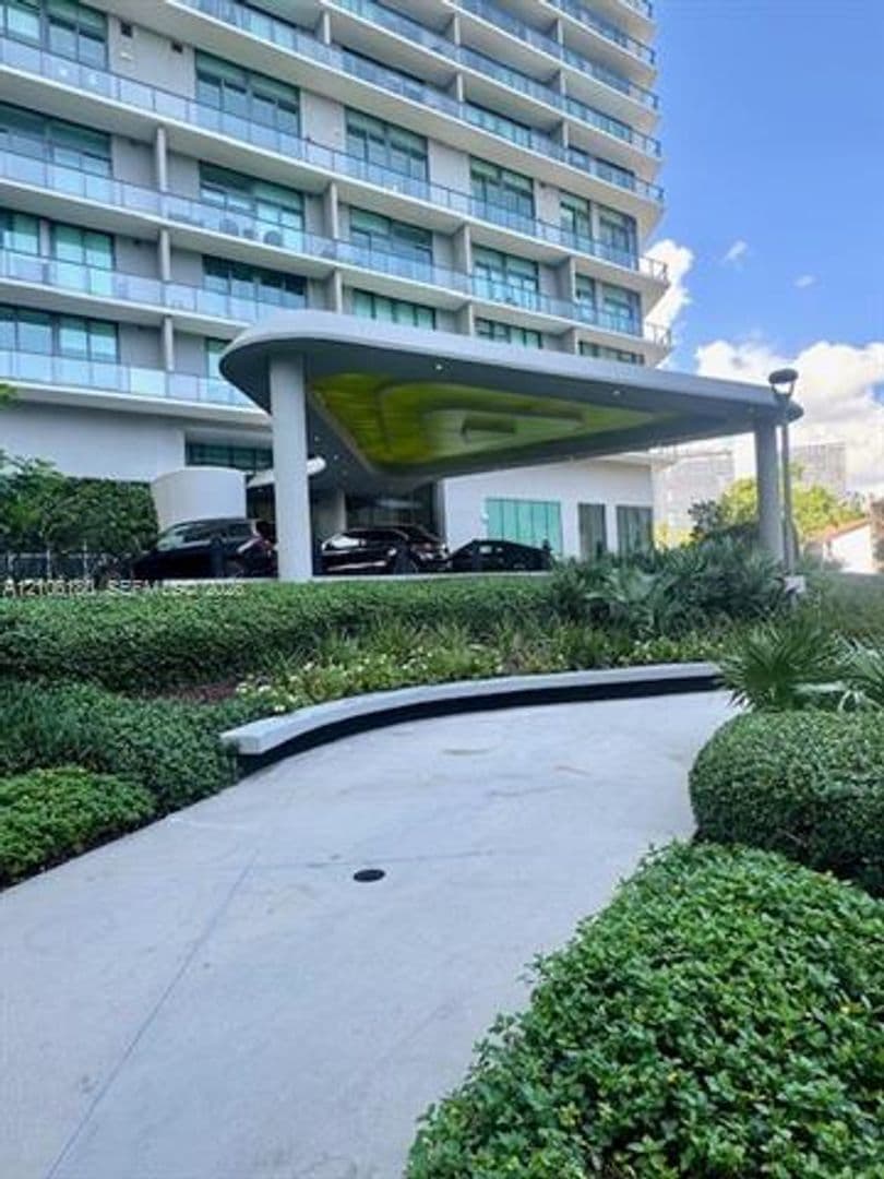 Miami Condo: 501 NE 31st St cu-802
