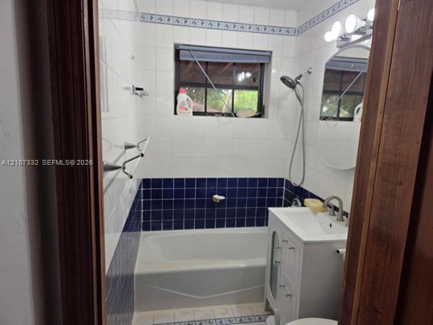 Miami Springs House: 164 Navajo St # 164