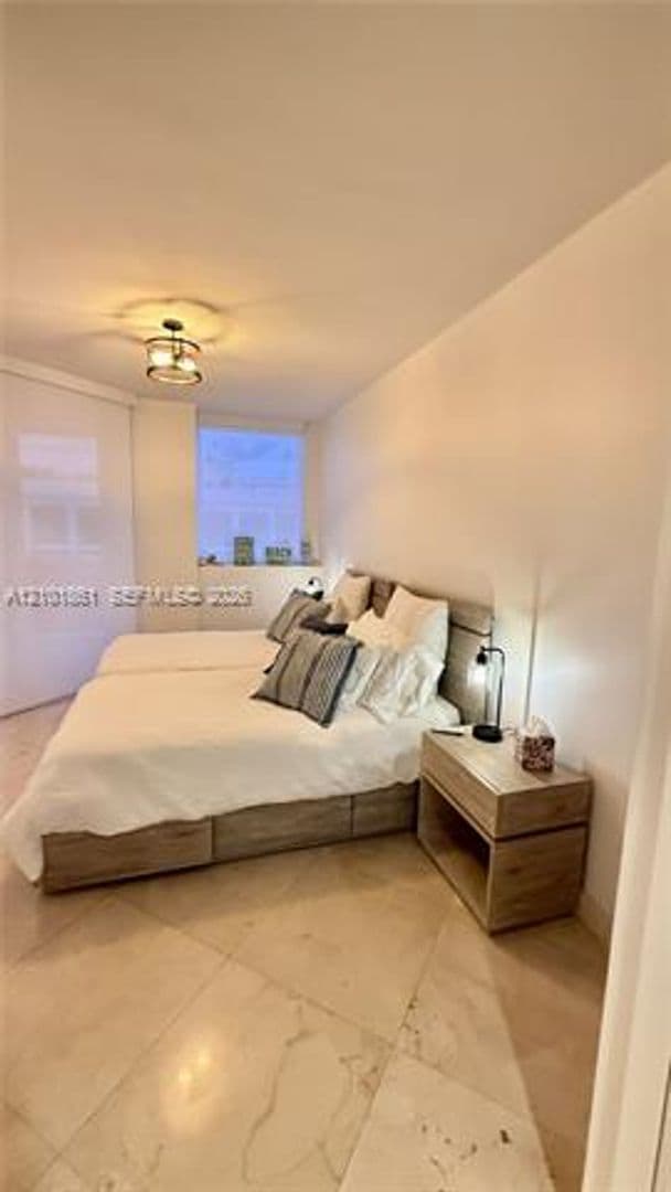 Miami Beach Condo: 4779 Collins Ave cu-1908