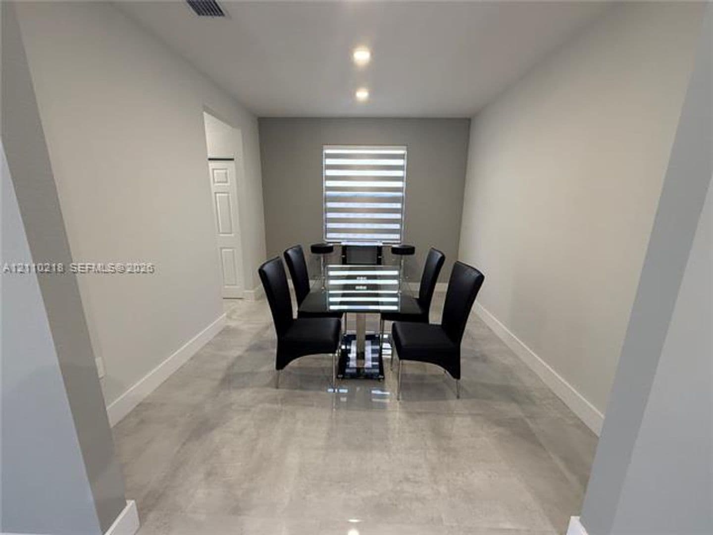 Miami House: 21000 NE 2nd Ct # 21000