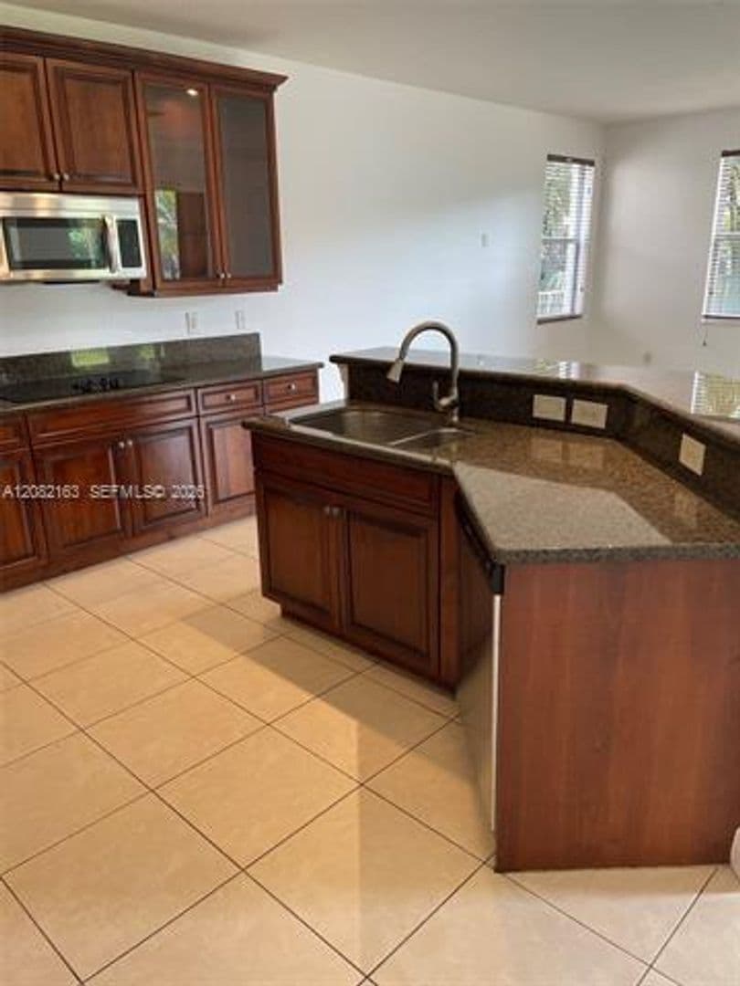 Miramar House: 17404 SW 47th Ct # 17404