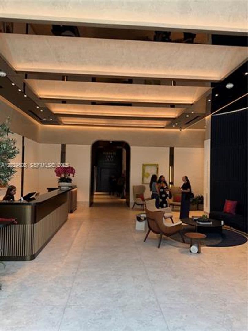 Miami Condo: 20 NE 11th St cu-3306B