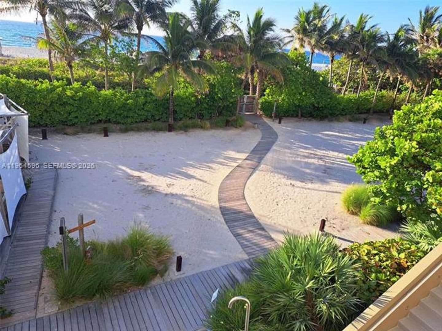 Miami Beach Condo: 2301 Collins Ave cu-504