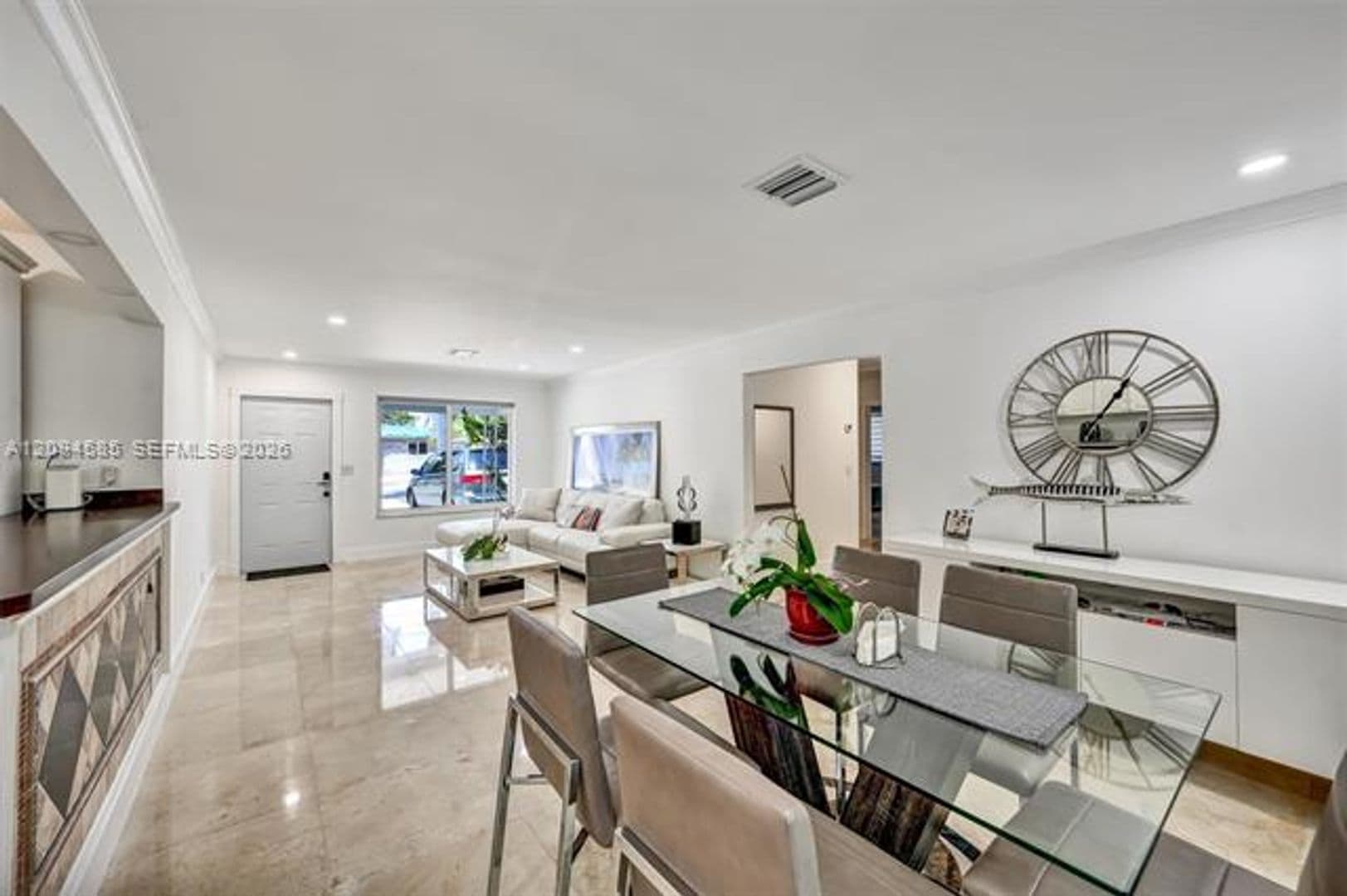Hallandale Beach House: 814 NE 4th St # 0