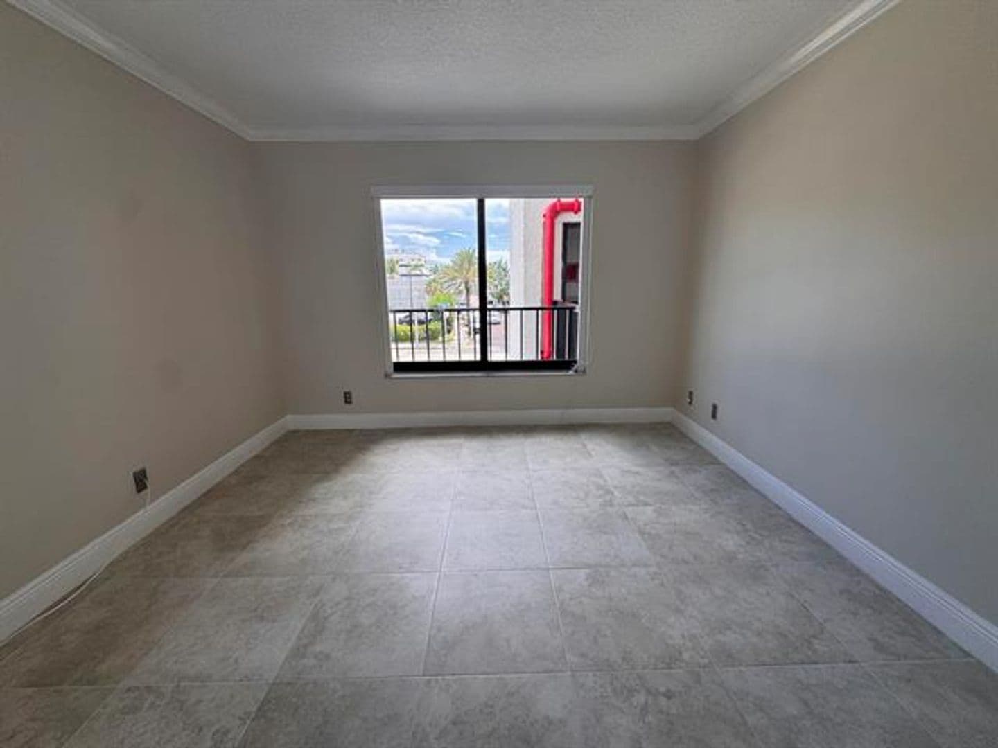 Hollywood Condo: 3200 N Ocean Dr cu-206
