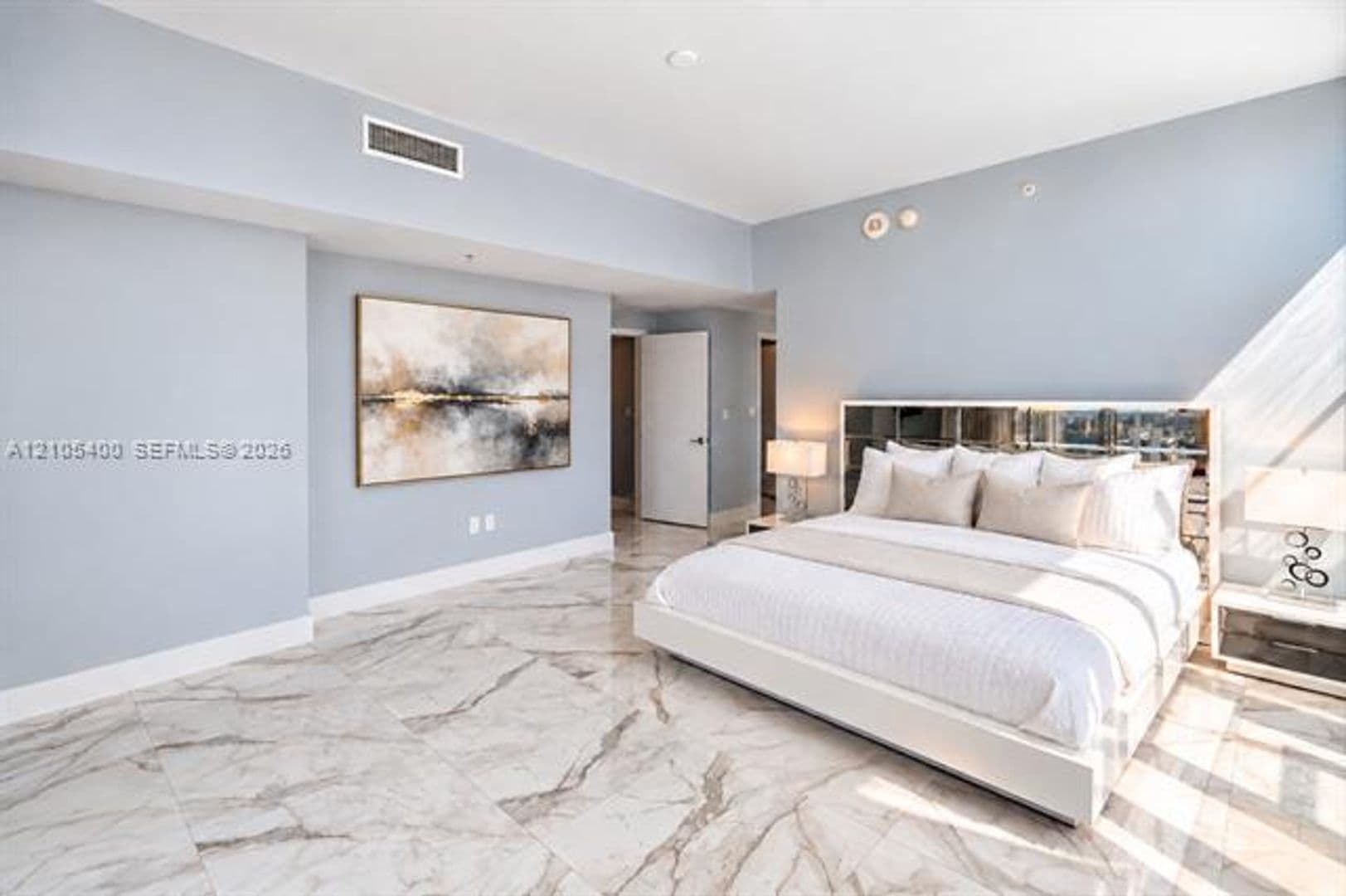 Miami Condo: 244 Biscayne Blvd cu-4308