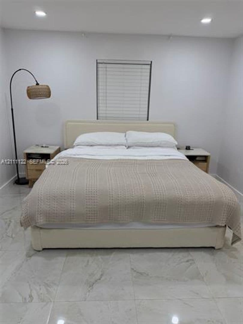 Hollywood Townhome: 5020 Sheridan St th 2