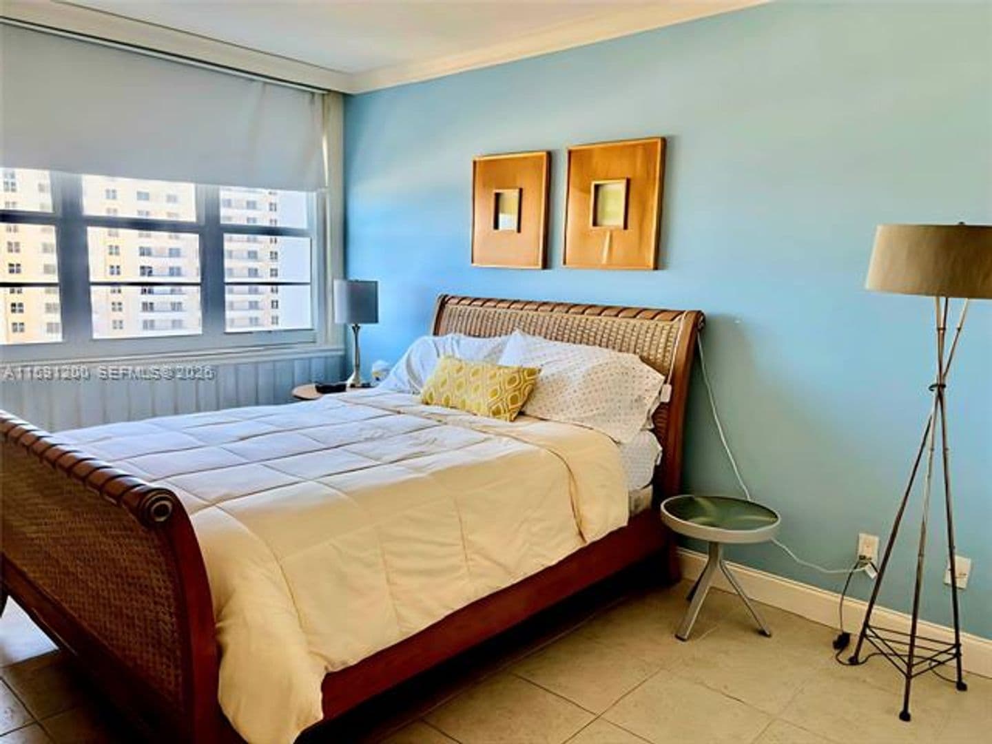 Miami Beach Condo: 100 Lincoln Rd cu-1434