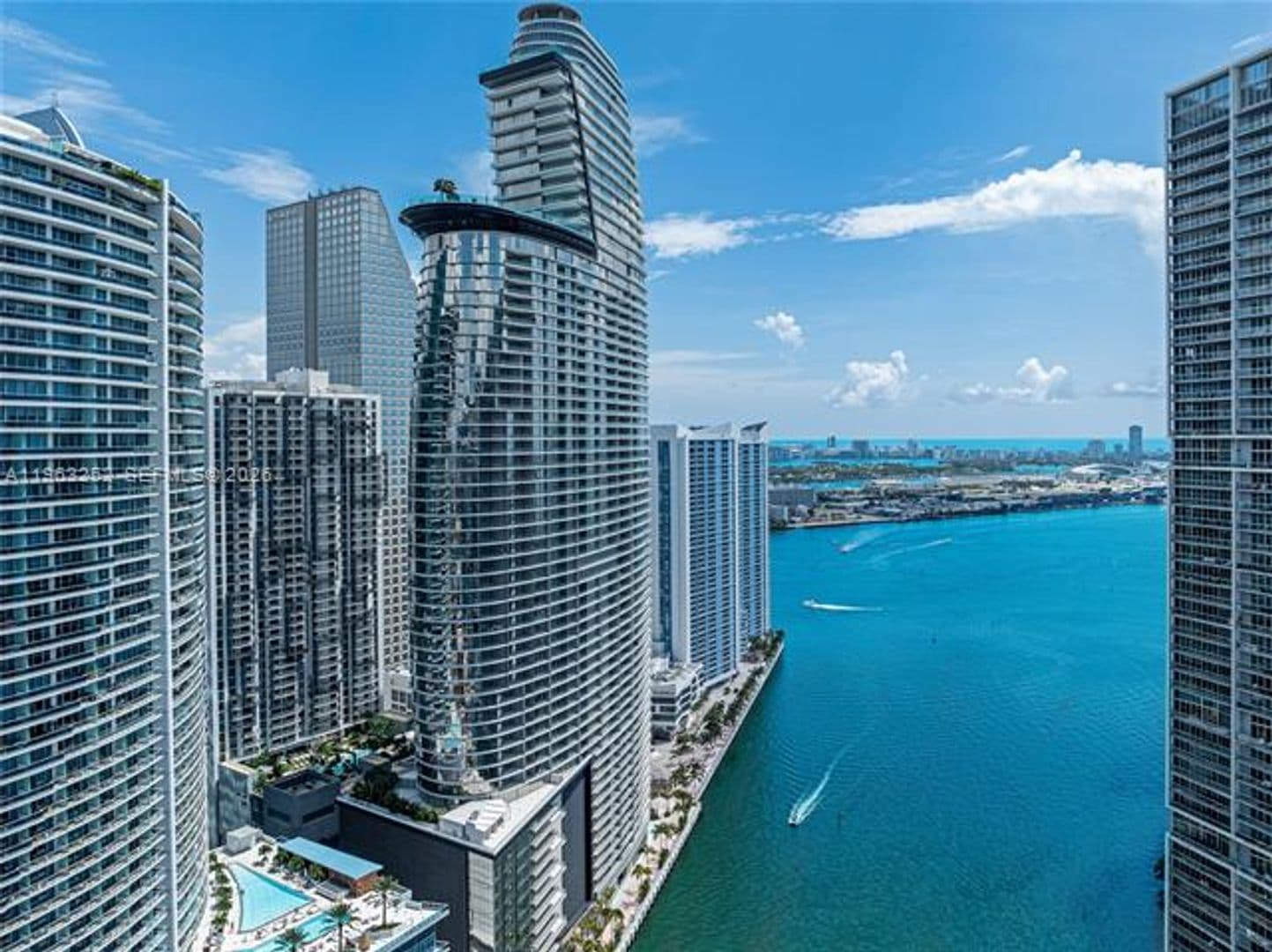 Miami Condo: 300 Biscayne Blvd Way cu-4404
