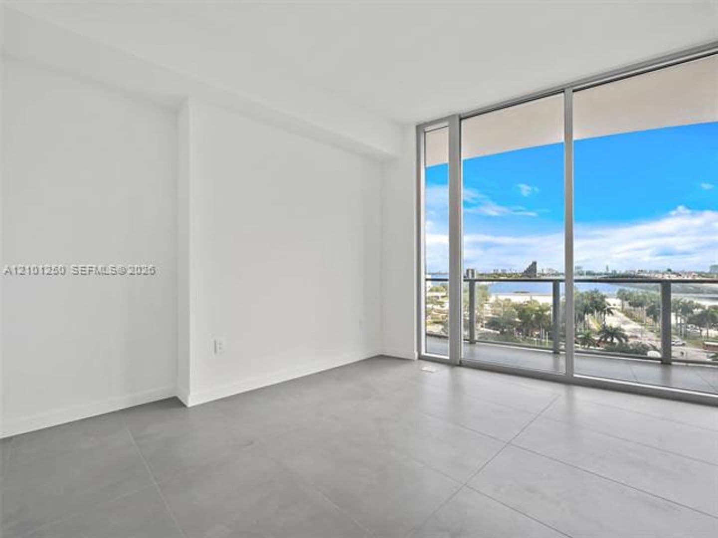 Miami Condo: 1400 Biscayne Blvd cu-701