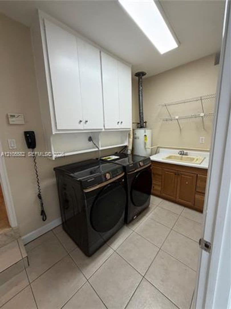 Miami House: 2215 NE 204th St # 2215