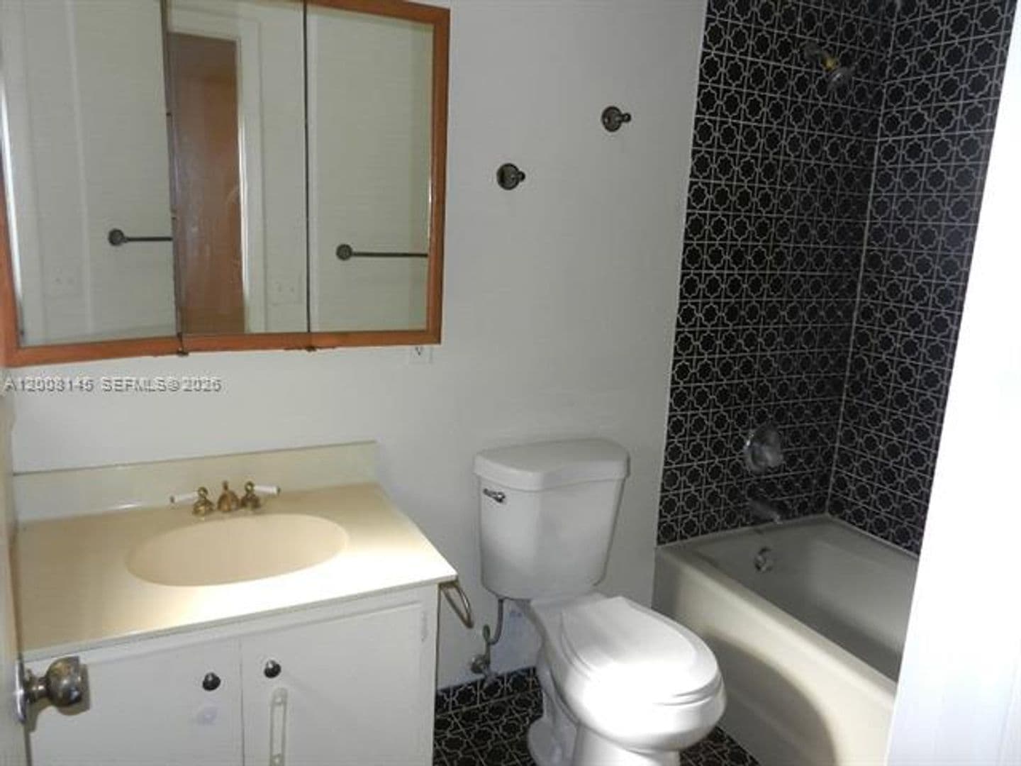 Homestead House: 18950 SW 240th St # 18950