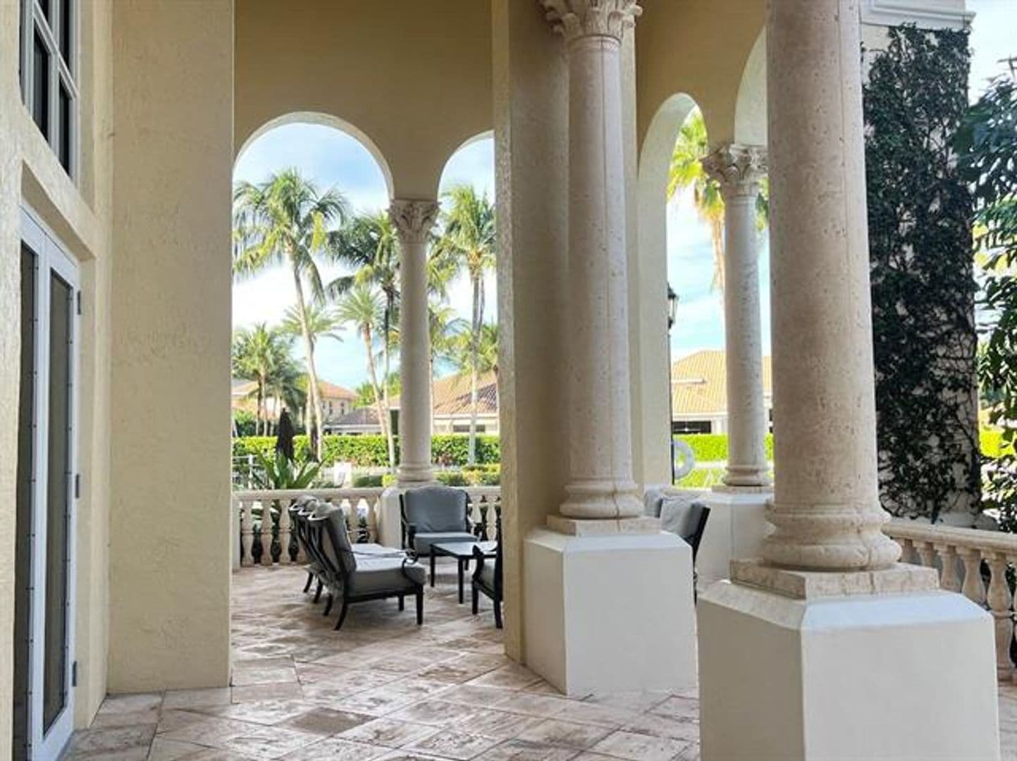 Plantation House: 10997 Canary Island Ct # 10997