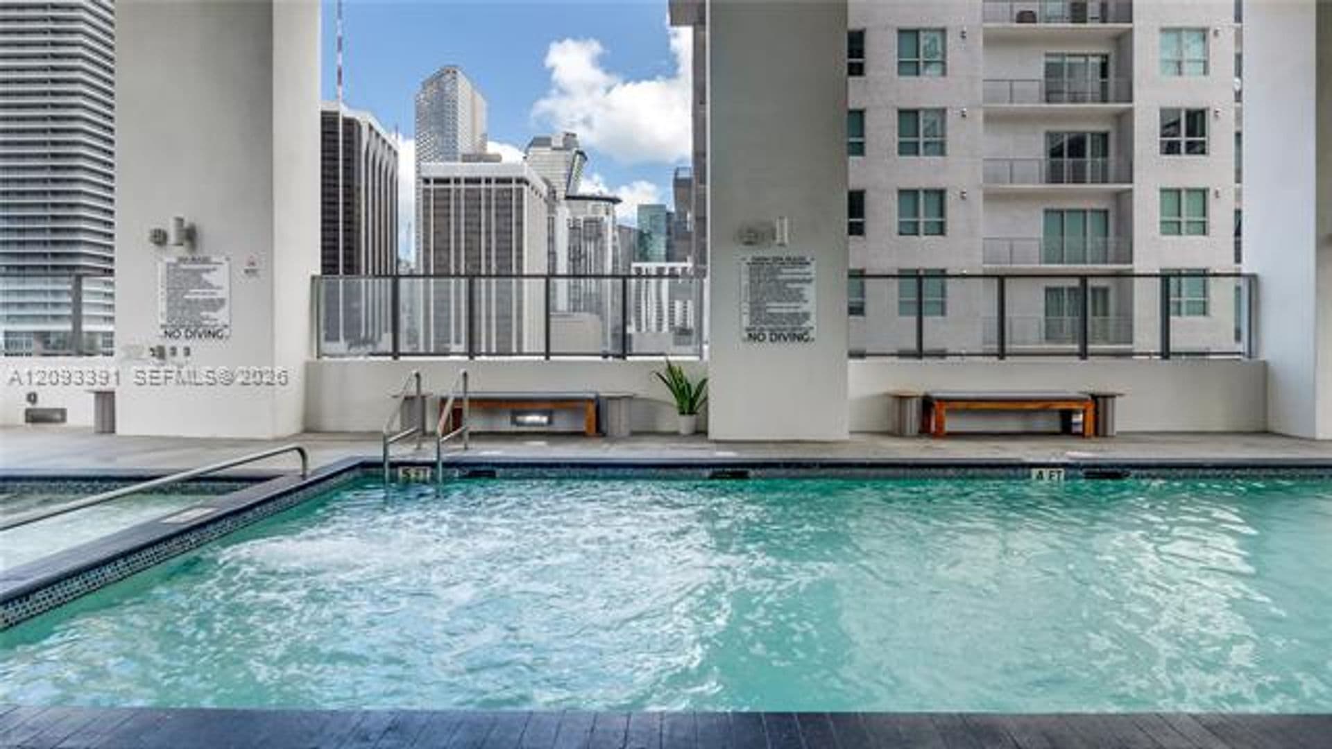 Miami Condo: 227 NE 2nd St cu-2806