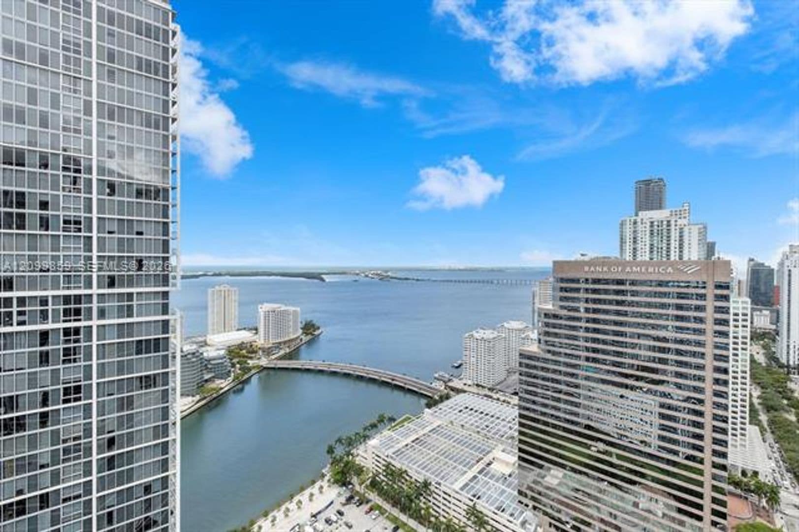 Miami Condo: 485 Brickell Ave cu-4309
