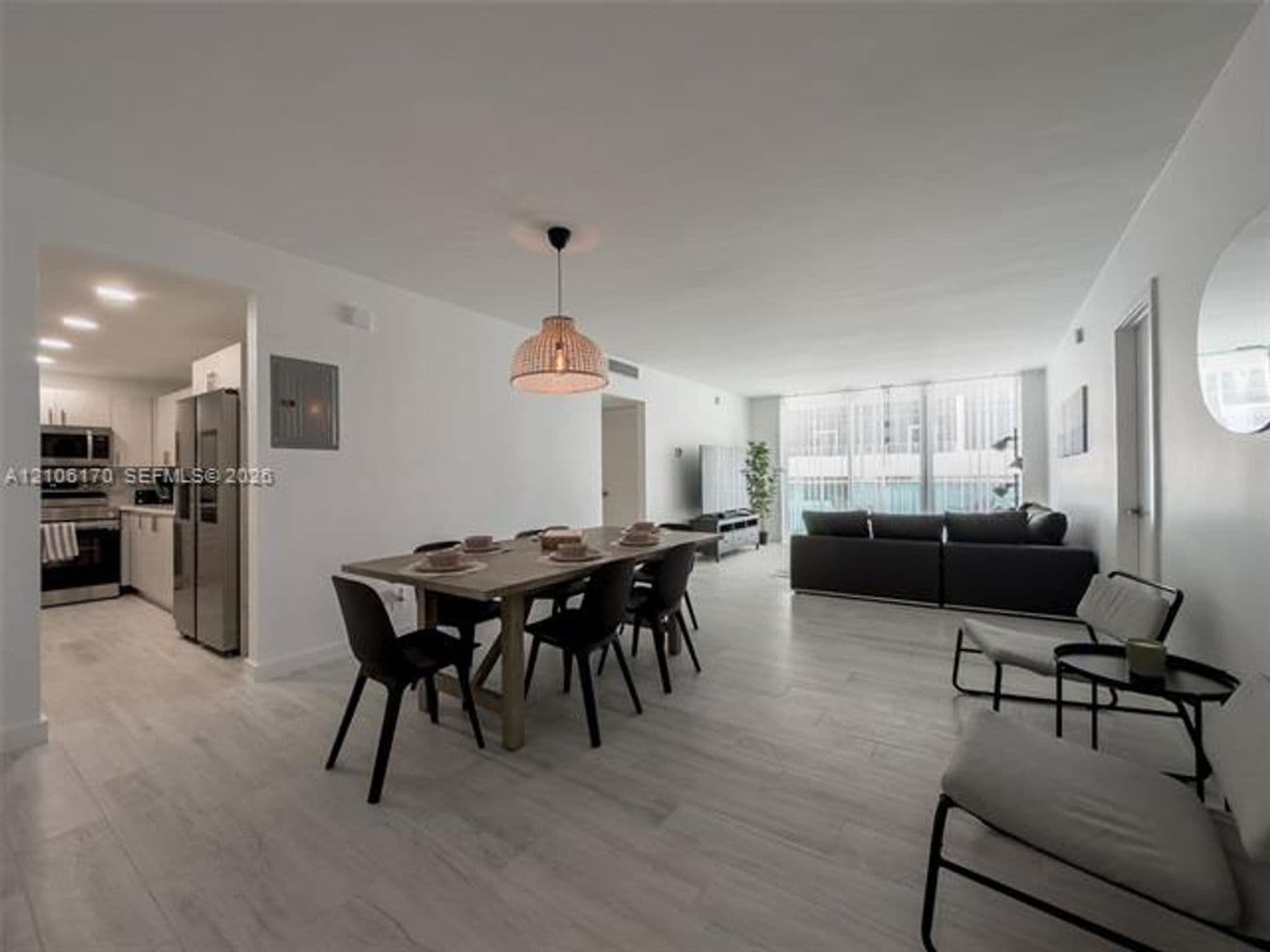 Hollywood Condo: 4001 S Ocean Dr cu-12B