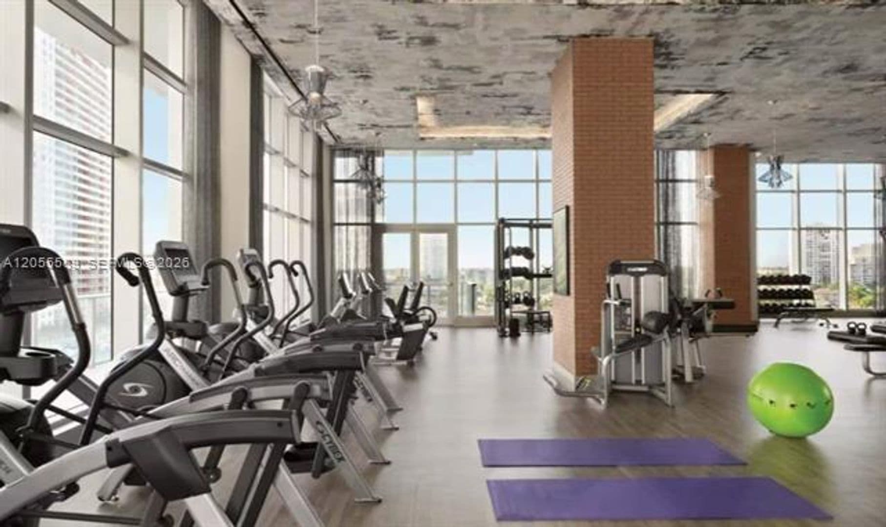 Hollywood Condo: 4010 S Ocean Dr cu-R304
