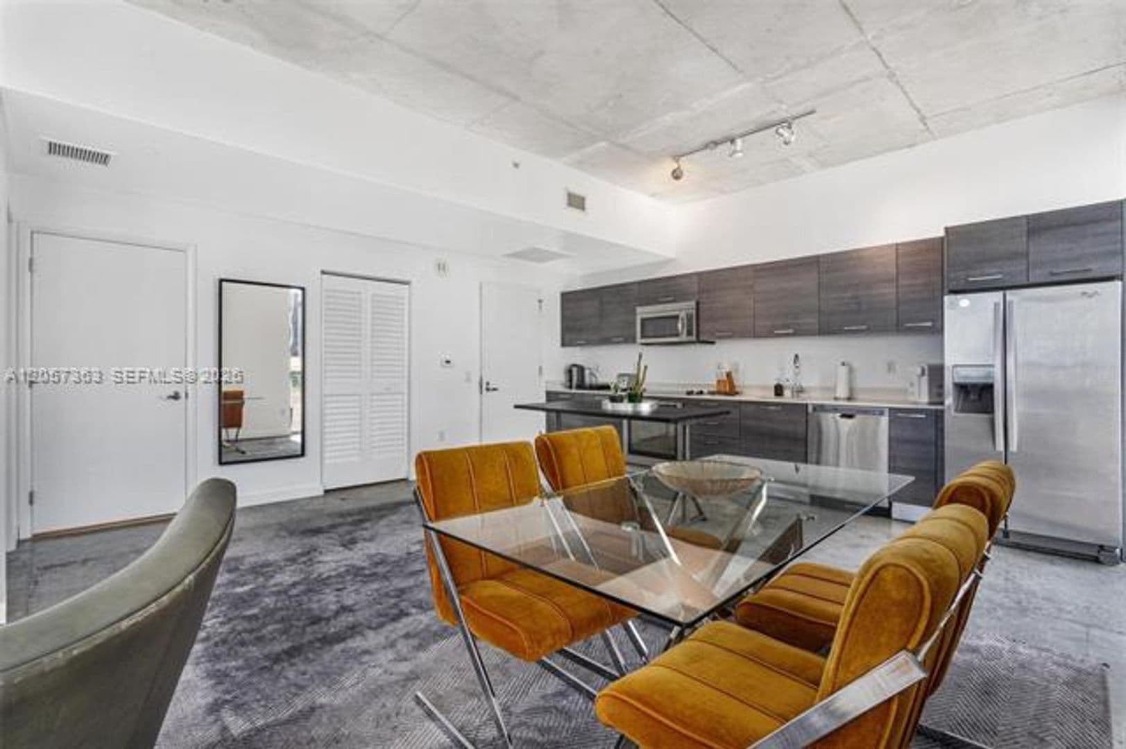 Miami Condo: 151 SE 1st St cu-2102