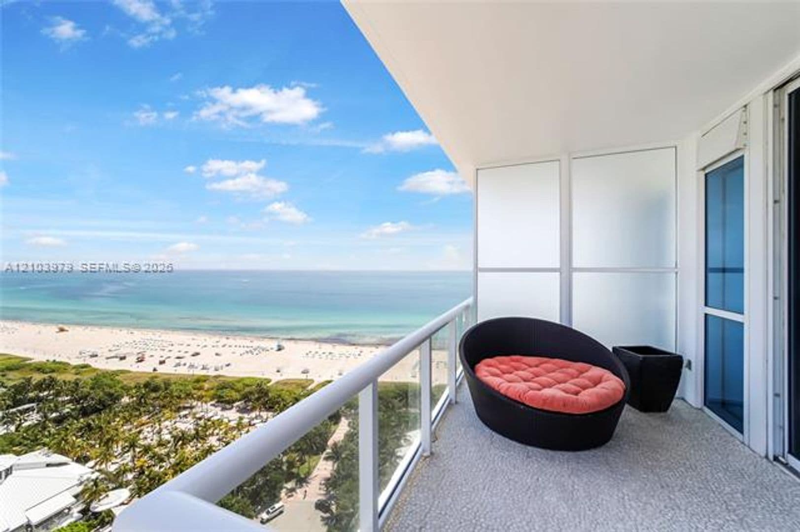 Miami Beach Condo: 50 S Pointe Dr cu-2205