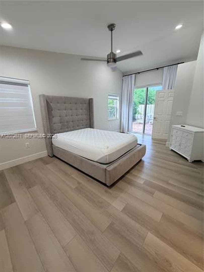 Hollywood House: 1480 Sweetbay Way # 1480