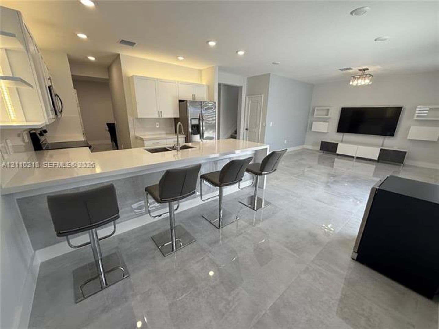 Miami House: 21000 NE 2nd Ct # 21000